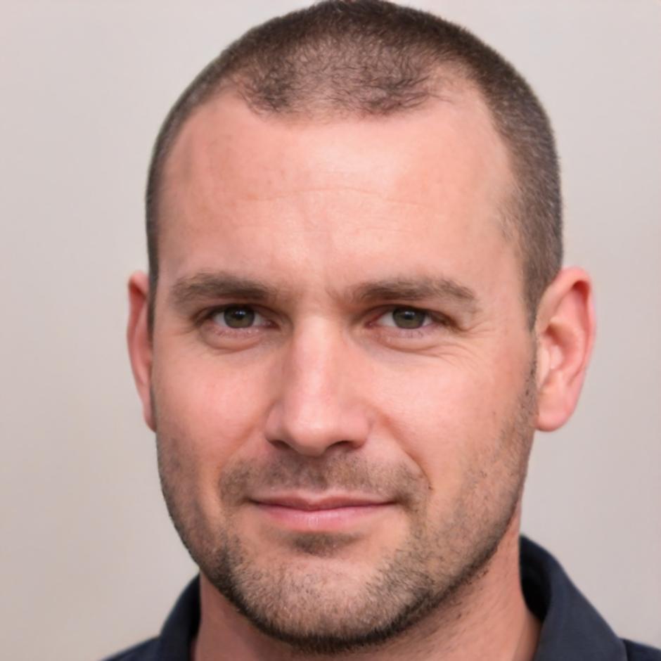 Portraitfoto von Thomas Schneider